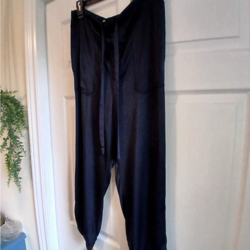 Vince Flowy Drawstring Pants size M